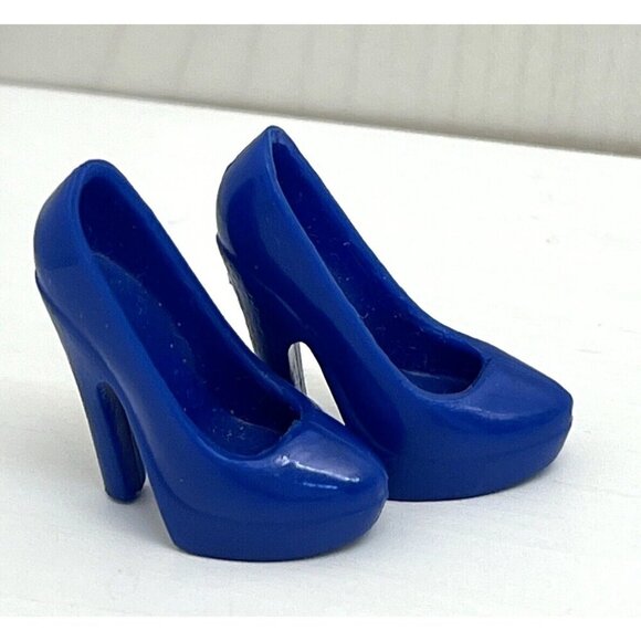 Winx Club REPLACEMENT doll Blue High Heels Closed Toe Jakks Pacific DOLL SHOES - Picture 1 of 5